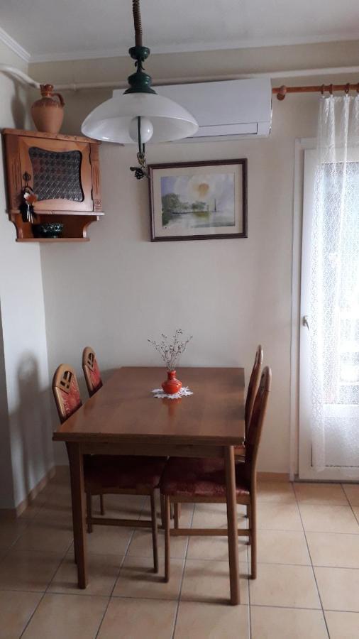 Annika Apartman Eger Exterior photo