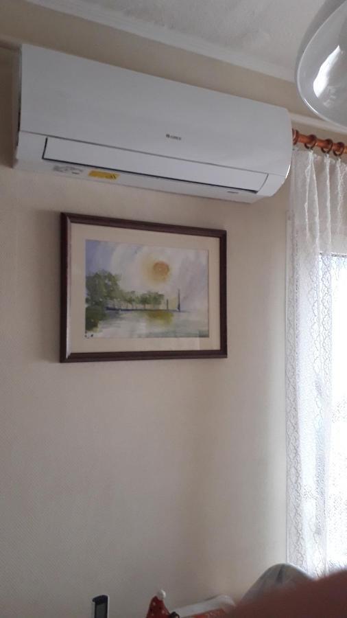 Annika Apartman Eger Exterior photo